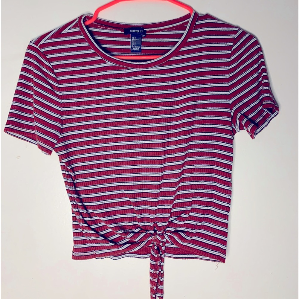 Red/Black Cropped Top